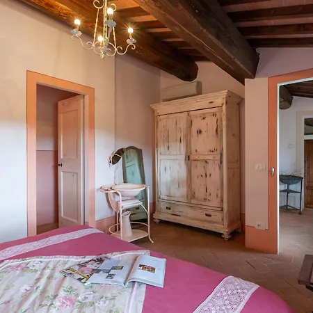 With Trasimeno View In Umbria * Piegaro (Umbria)